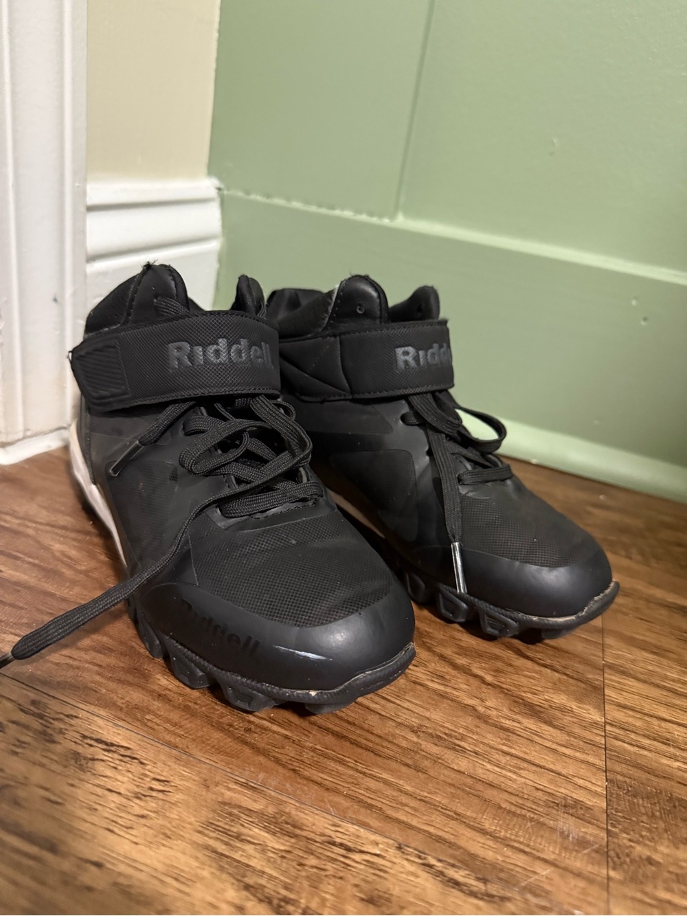 Riddell Kids' Black High-Top Sports Cleats